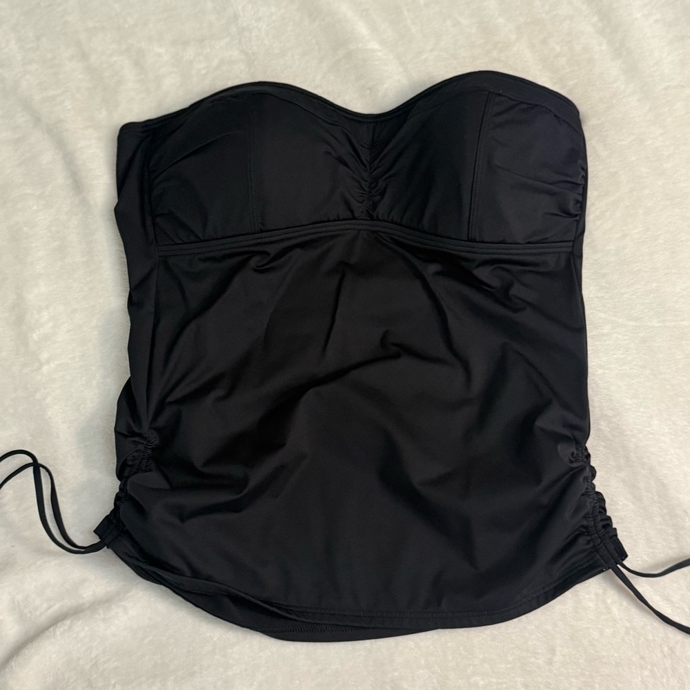 Tommy Bahama Black Strapless Swimsuit Top With rouch sides padded